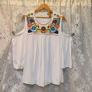 Wrangler Womens Size L Floral Embroidered Cold Soulder 3/4 Sleeve White Blouse